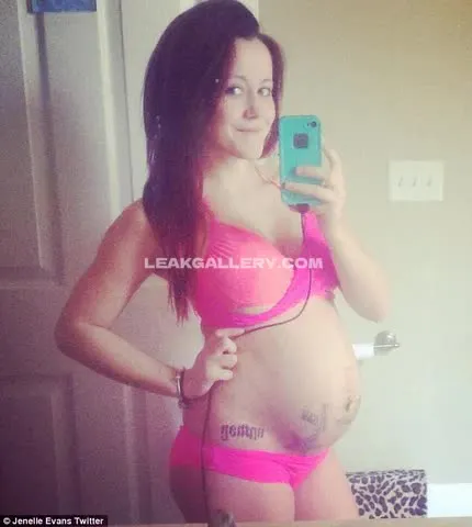 jenellelevans