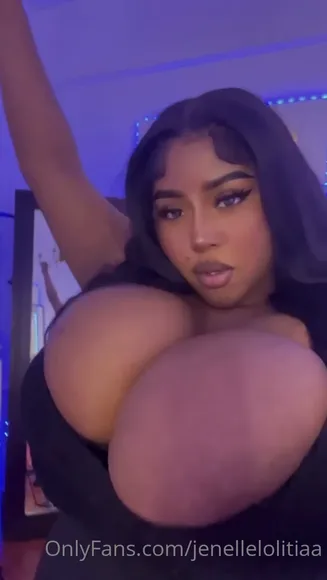 Jenellelolitiaa Massive Tits On Display OnlyFans Video Leaked