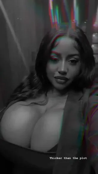 Jenellelolitiaa Braless胸部 Tease OnlyFans Video Leaked