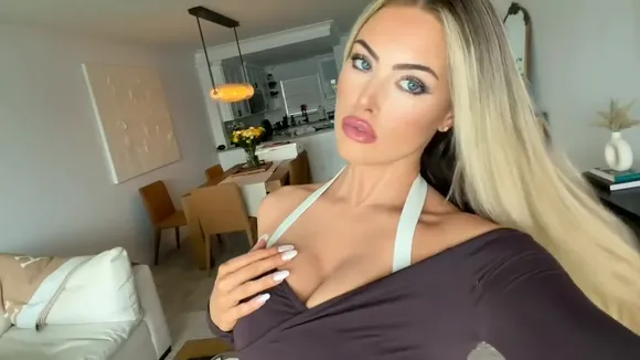 Jennaaberman Low-Cut Top Tease OnlyFans Video Leaked