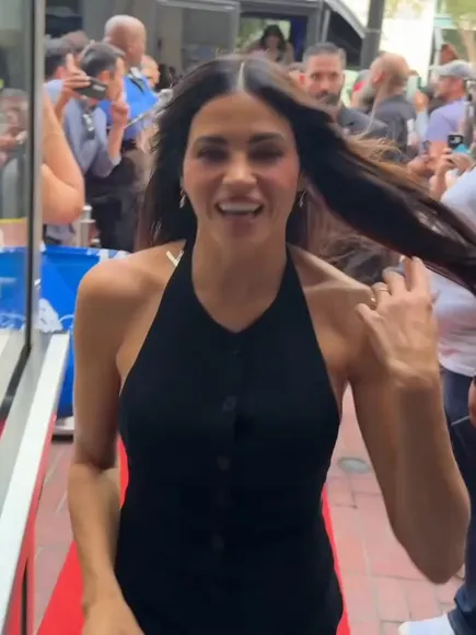 Jennadewan Black Halter Dress Strut OnlyFans Video Leaked