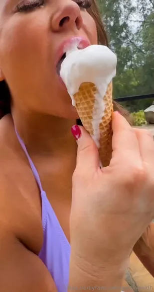 Jenni Neidhart Purple Bikini Ice Cream Tease OnlyFans Video Leaked