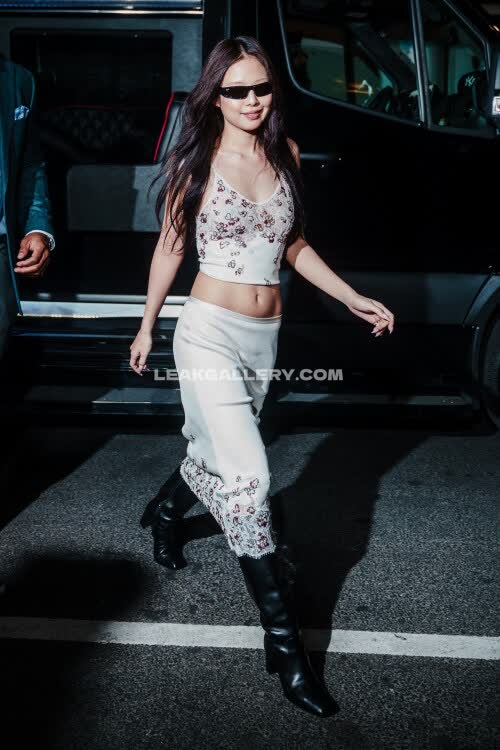 Jennierubyjane Exclusive Leaked Nude OnlyFans #12238127