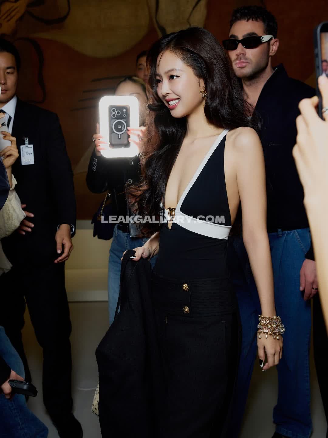 Jennierubyjane Exclusive Leaked Nude OnlyFans #12581815
