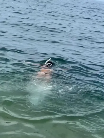 Jeonjisu92 Bikini Ass In Ocean OnlyFans Video Leaked
