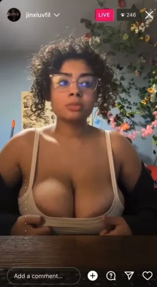 Jinxluvfil Braless Belly Exposure OnlyFans Video Leaked