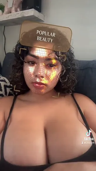 Jinxluvfil Black Bra Tease OnlyFans Video Leaked