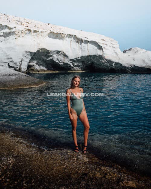 Joellefriend Exclusive Leaked Nude OnlyFans #12488152