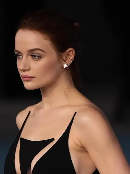 Joeyking Deep Cutout Bodysuit Tease OnlyFans Video Leaked