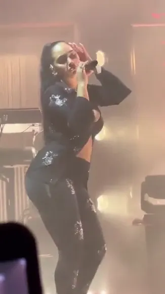 Jorjasmith_ Sparkly Black Bodysuit Dance OnlyFans Video Leaked