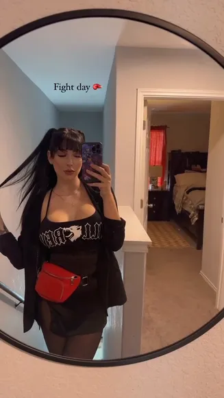Julia.kins Black Crop Top Tease OnlyFans Video Leaked