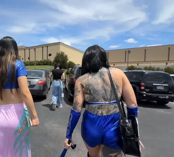 Julia.kins Tattooed Back In Blue OnlyFans Video Leaked