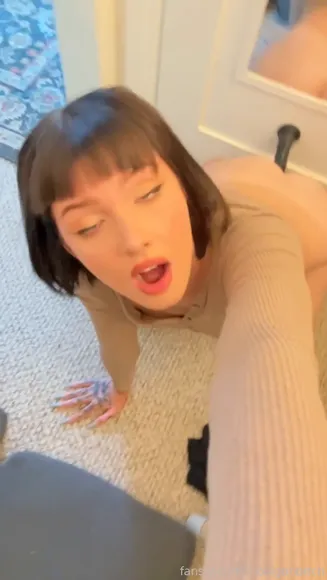 Julia Tongue Out Tease OnlyFans Video Leaked
