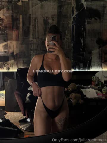 Julia Black Thong Selfie Pose OnlyFans Photo Leaked