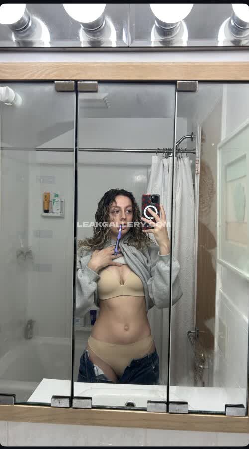 Julia_dicesare Exklusiv geleakte Nacktbilder von OnlyFans #12246139