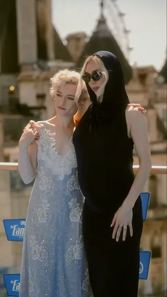 julia_garner
