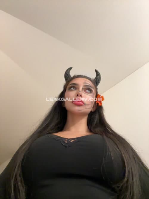 Juliabayonetta Devil Horns Tease OnlyFans Photo Leaked
