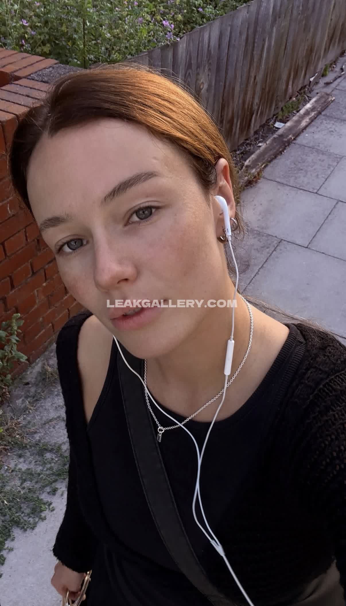 Juliaglossop Exclusive Leaked Nude OnlyFans #13272222
