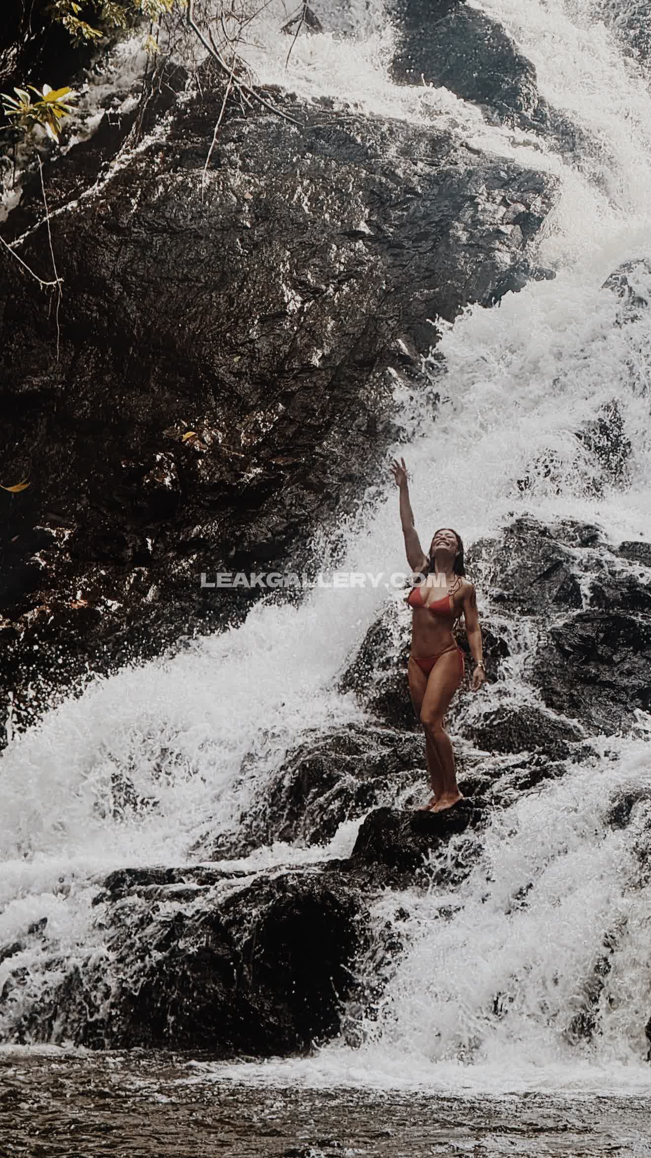 Julianapaes Exclusieve gelekte naaktcontent van OnlyFans #13360431