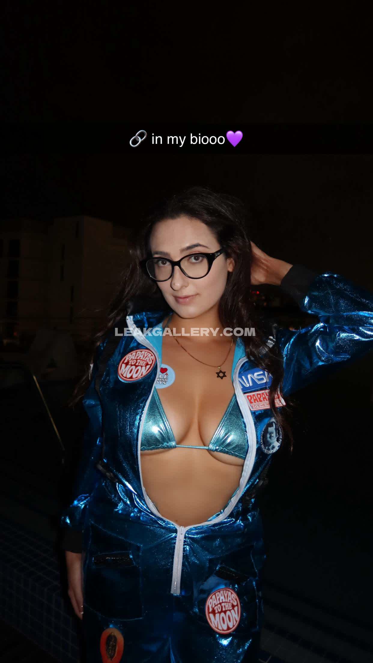 Juliarain Exclusive Leaked Nude OnlyFans #12662098