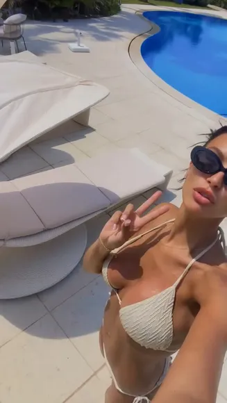 Juliericci_officiel Bikini Boobs Tease OnlyFans Video Leaked