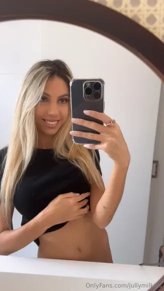 Jully_lov Black Top Lift Reveal OnlyFans Video Leaked