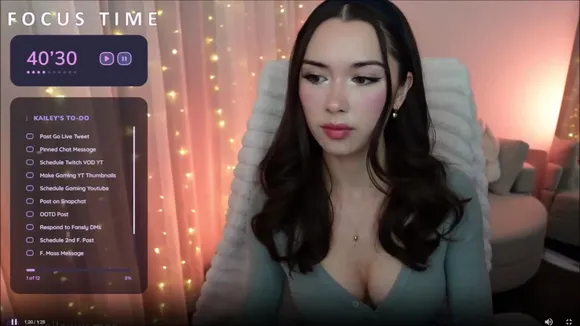 Kaileymae Deep V-Neck Tease OnlyFans Video Leaked