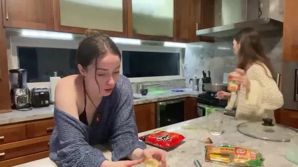 Kaileymae Off-Shoulder Sweater Tease OnlyFans Video Leaked