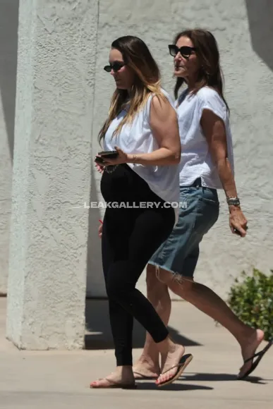 Kaleycuoco Pregnant Belly Walk OnlyFans Photo Leaked