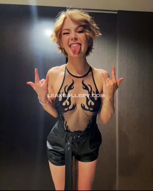 Kallmewhateveryouwant / kallmekris Exclusive Leaked Nude OnlyFans #12180201