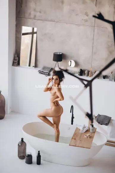 Karinna_foxx Exclusive Leaked Nude OnlyFans #15297672