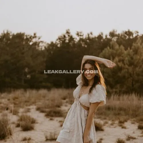 Kastaclysm Floral Dress Outdoor Pose OnlyFans Photo Leaked