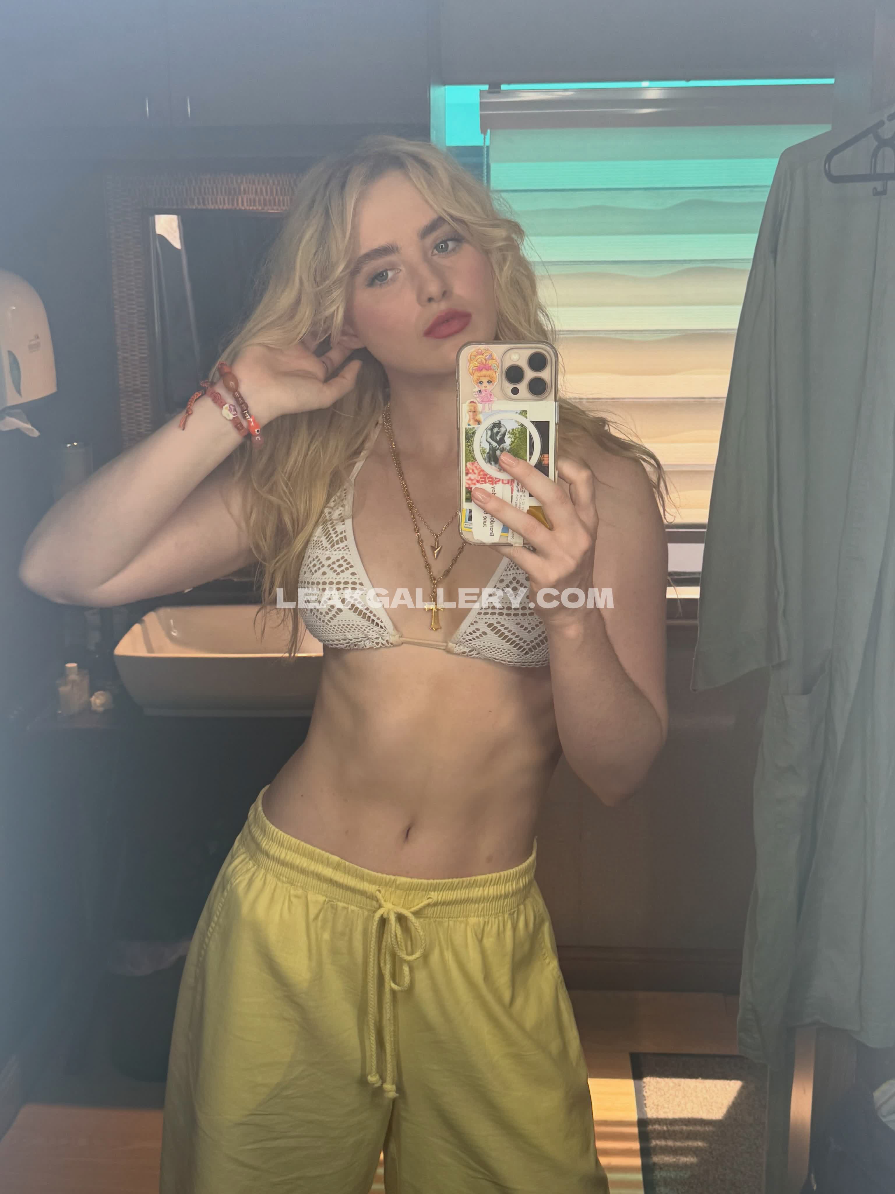 Kathrynnewton Exclusieve gelekte naaktcontent van OnlyFans #13517993