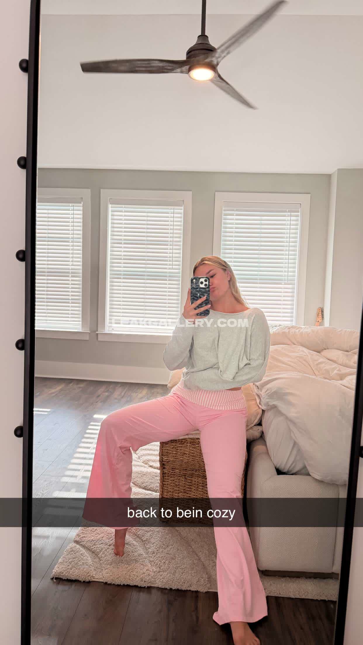 Katiesigmond / katiesigmondd Exclusive Leaked Nude OnlyFans #12975031