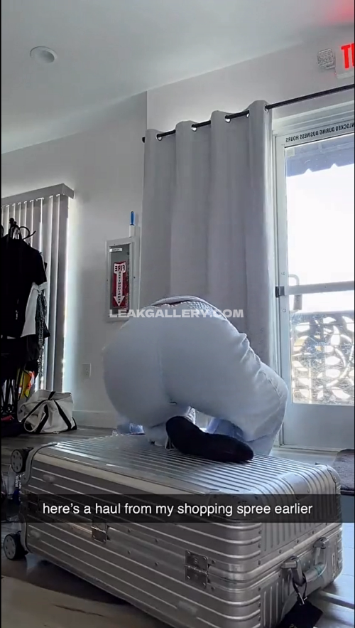 Katiesigmond / katiesigmondd Exclusive Leaked Nude OnlyFans #12211798