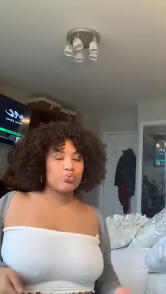 Katmari23 White Top Boob Display OnlyFans Video Leaked