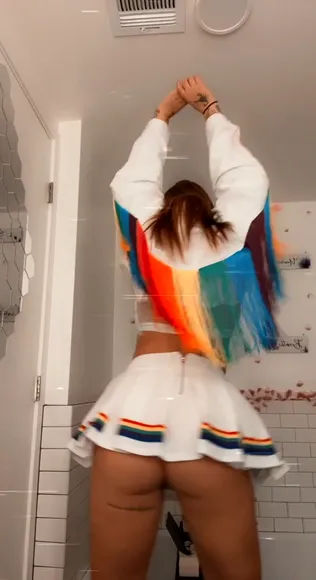 Katrinafire666 Rainbow Cheerleader Skirt Twerk OnlyFans Video Leaked