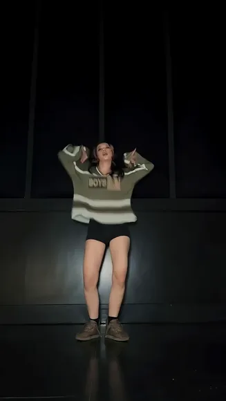 Katseye Thighs Spread In Shorts OnlyFans Video Leaked
