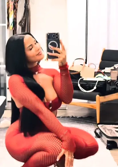 katyaelisehenry video thumbnail