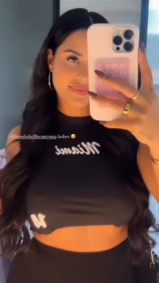 katyaelisehenry