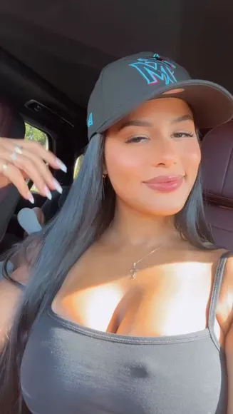 katyaelisehenry