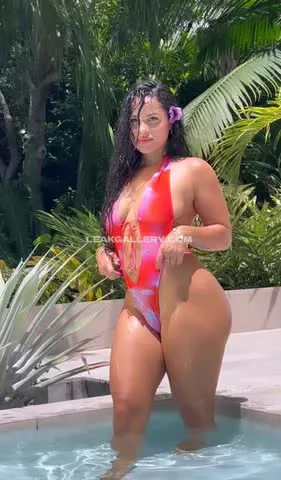 katyaelisehenry
