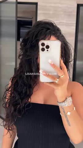 Katya Elise Henry Black Strapless Top Tease OnlyFans Photo Leaked