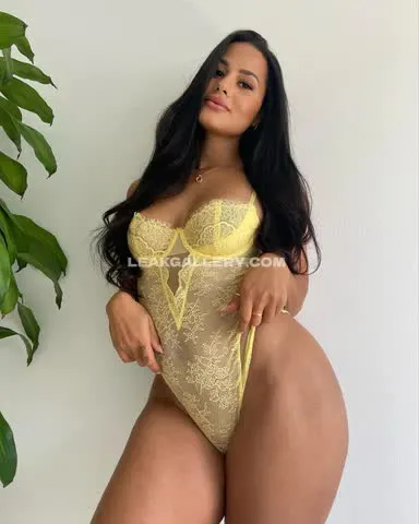 katyaelisehenry