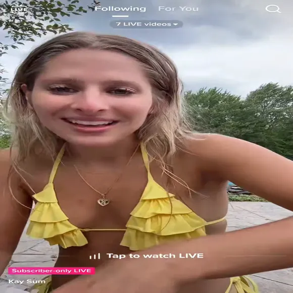 Kay__sum Yellow Bikini Poolside Tease OnlyFans Video Leaked