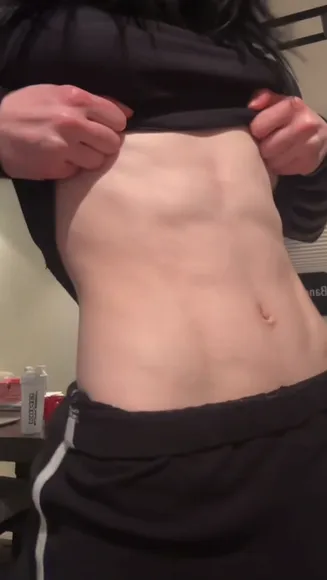 Kee Abs Flexing Display OnlyFans Video Leaked