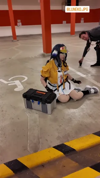 Keekihime Thighs Exposed In Skirt OnlyFans Video Leaked