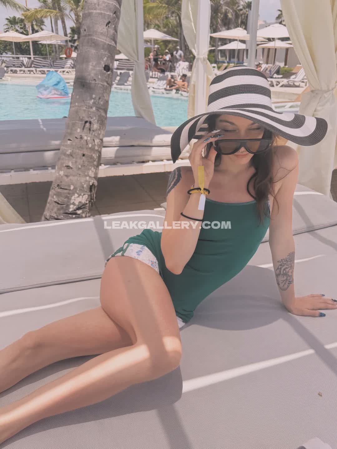 Kellyboetcherr Exclusive Leaked Nude OnlyFans #12653250