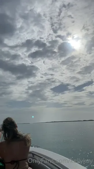 Kellykay Thong Bikini Ass View OnlyFans Video Leaked