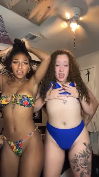 Kiantianina._ Colorful Bikini Tease OnlyFans Video Leaked